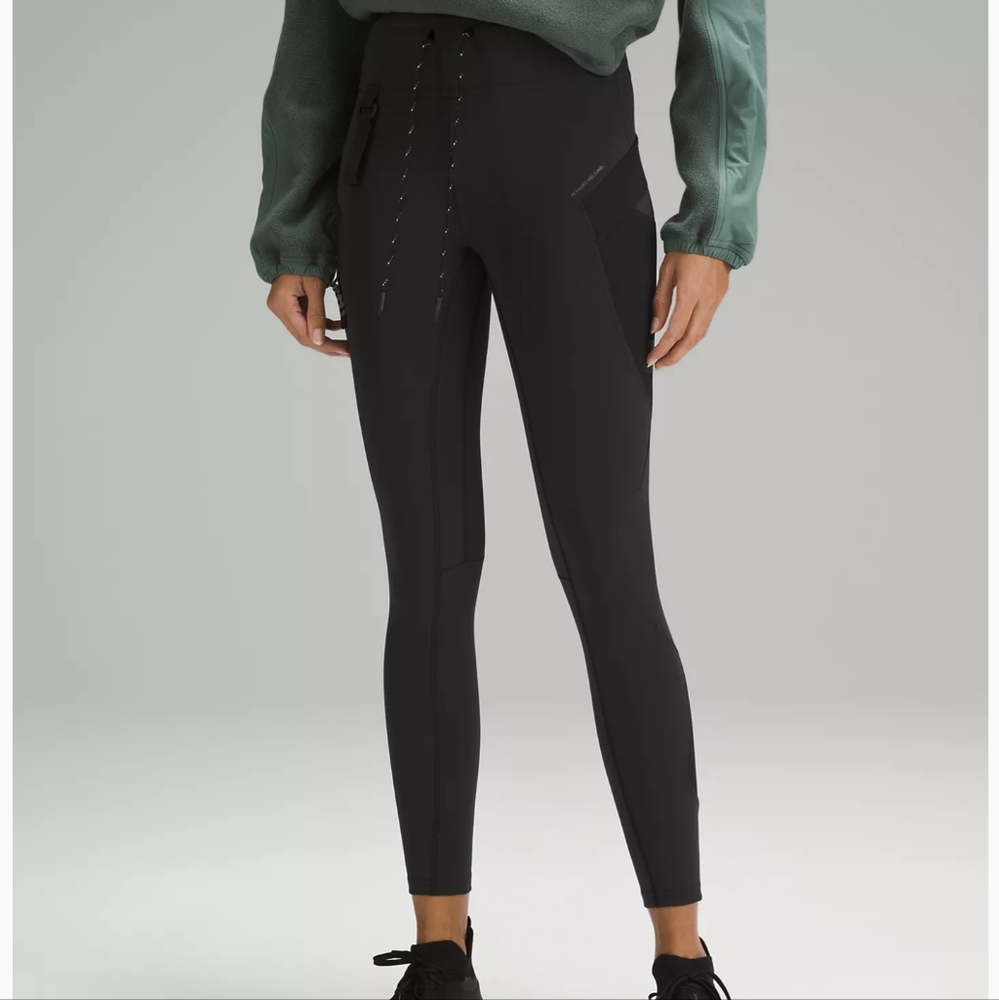 Lululemon Cargo Super-High-Rise Hiking Tight 25”
